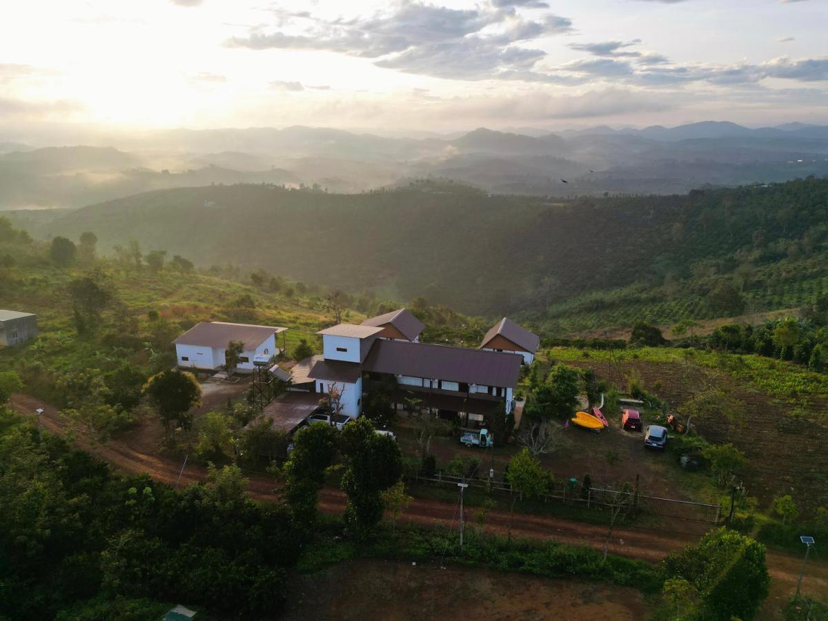 Star Hill Dak Nong Retreat Villa Gia Nghia Exterior photo